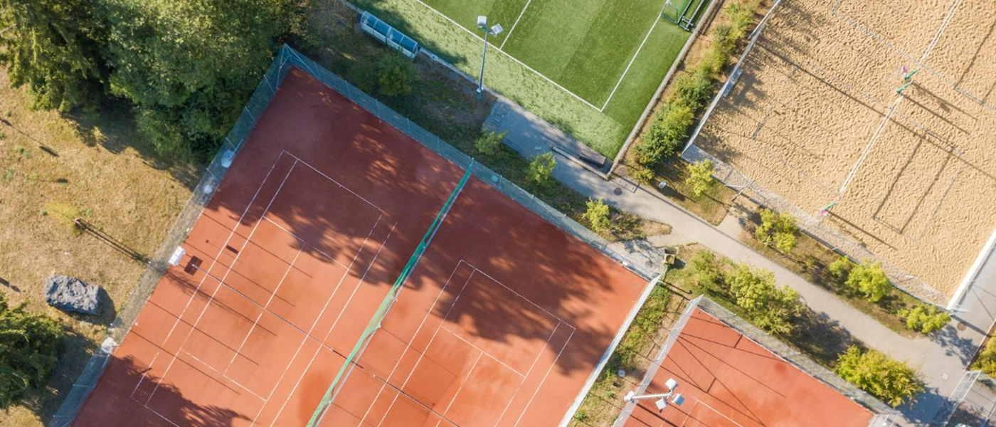 Fond refection terrains de sport